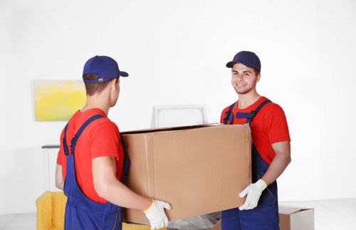 House removalists planning a move in Petersham with local street access considerations