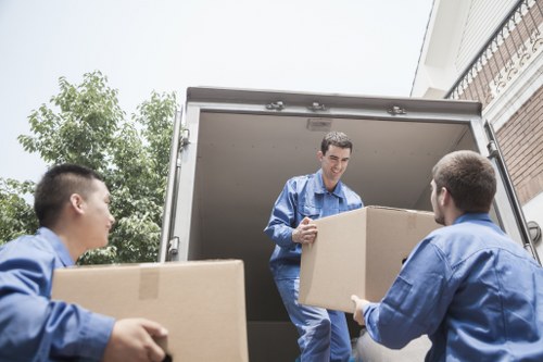Moving van service for Petersham homes and apartments